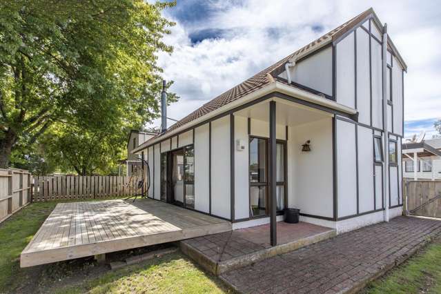 1 Rea Grove Turangi_1