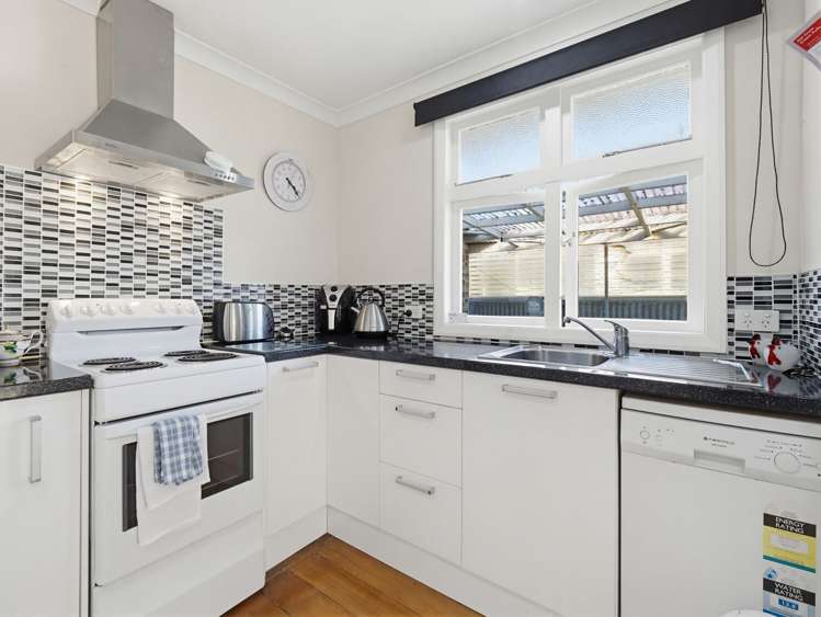 32 Botanical Road Takaro_23