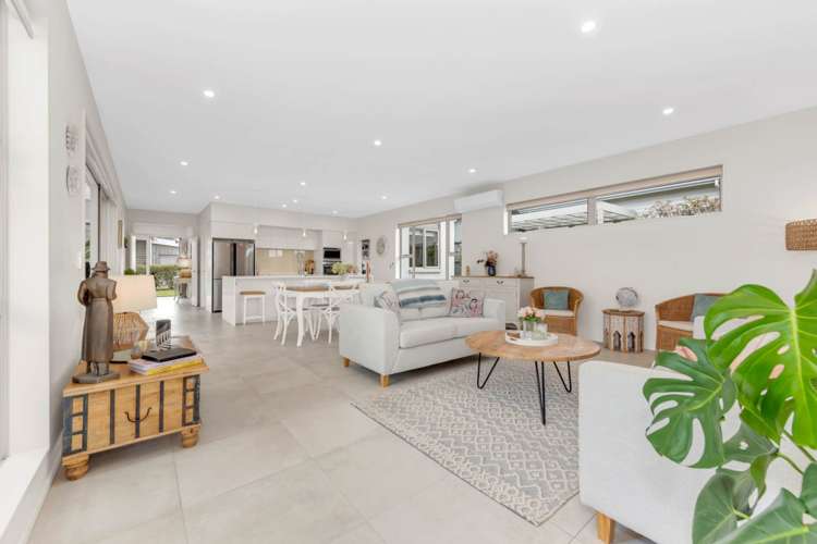 34 Mahutonga Avenue Beachlands_5