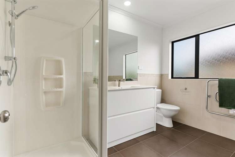 48 Topland Drive Flat Bush_19