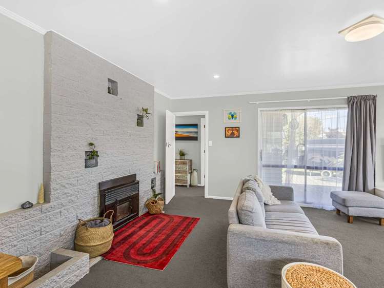 12 Hitchings Avenue Onekawa_15