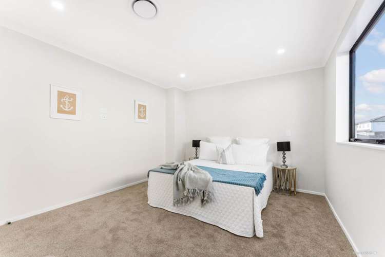 32 Cooladawson Drive Flat Bush_13