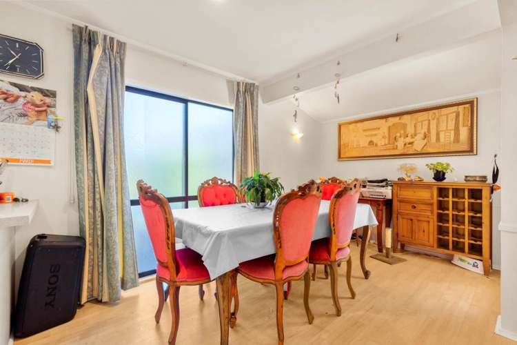 6 Orinda Close Botany Downs_6