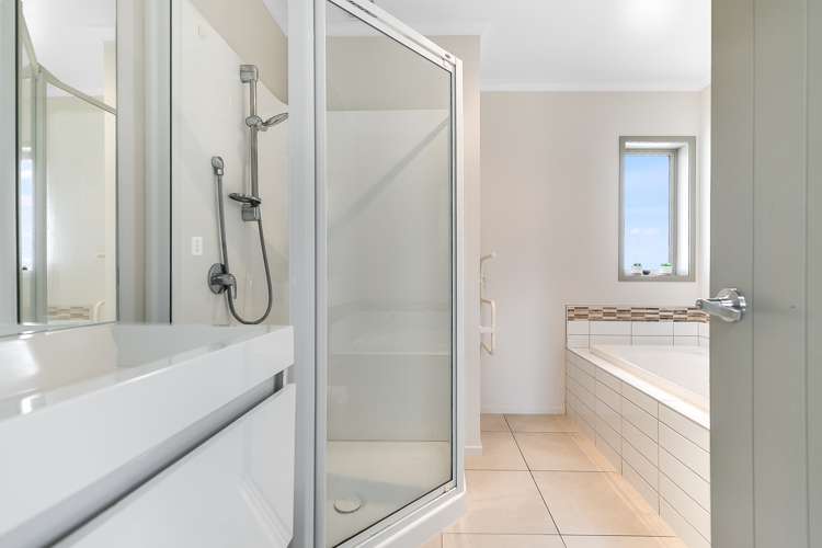 21 Wiltshire Drive Huntington_16