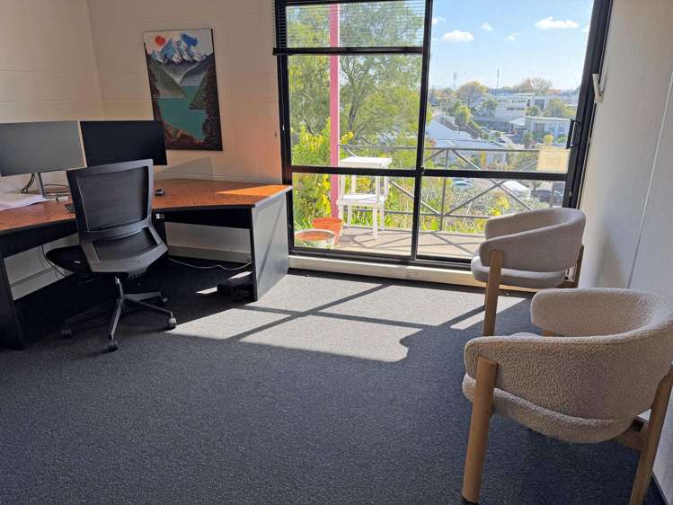 Unit 1/36 Thackeray Street Hamilton Central_3