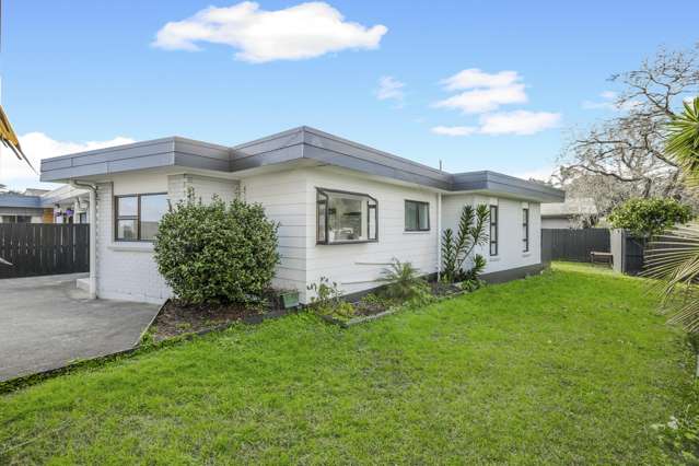 1/1 Peguero Place Totara Heights_1