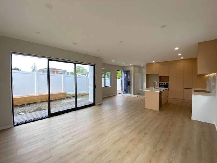 1/16 Waterloo Road Milford_2