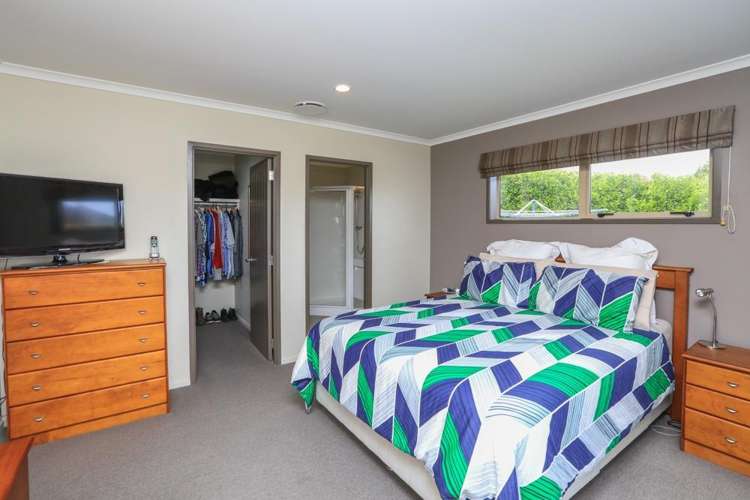 38 Heathfield Avenue Huntington_9