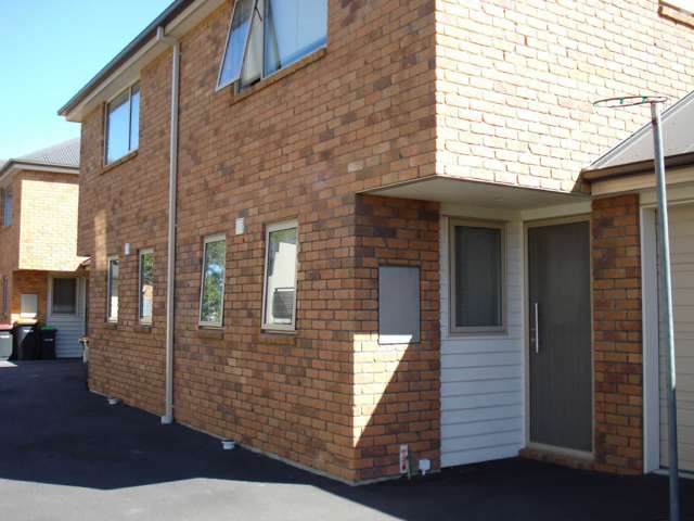 3/65 Brockworth Place Riccarton_1