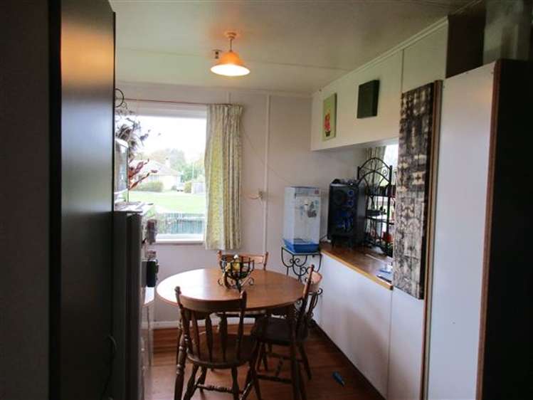 15 Kennard Crescent Karitane_2