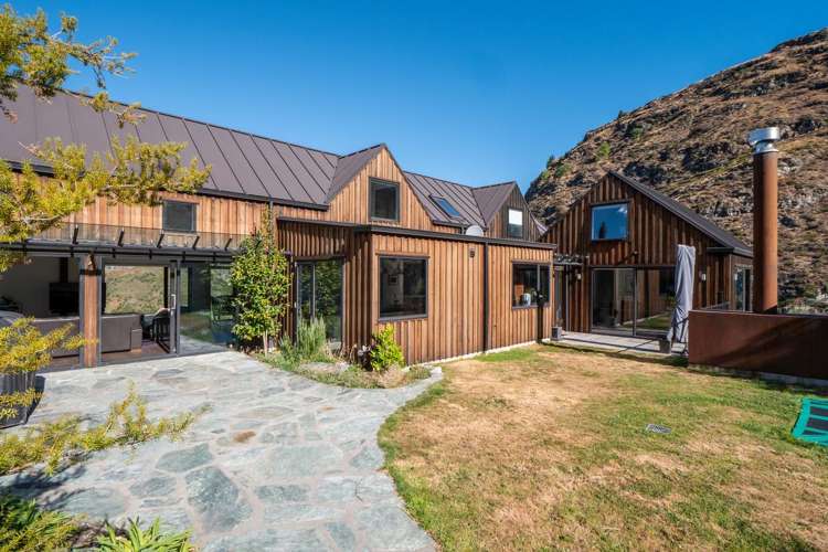 12 Crow's Nest Road Arthurs Point_11