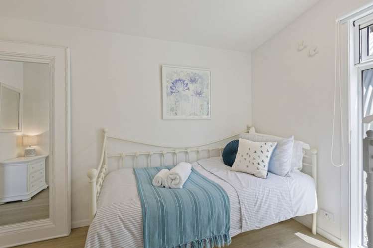 44 Frost Road Leigh_8