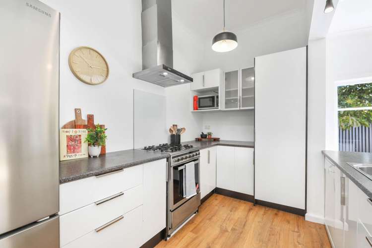 47 Dillons Point Road_4