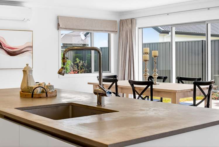 90 Hunter Drive Awatoto_9