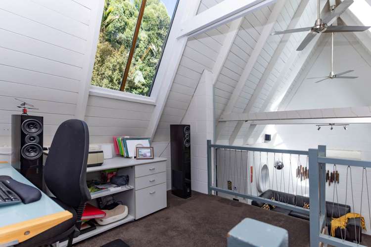 166 Woodlands Park Road Titirangi_10