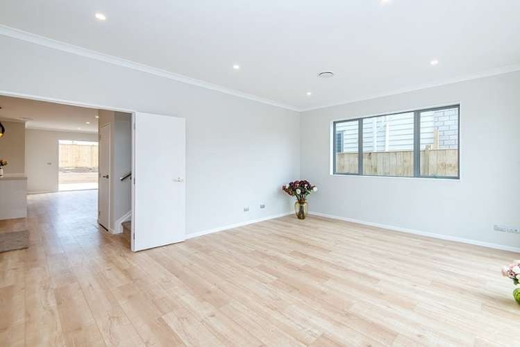 21 Eastfield Avenue Flat Bush_6