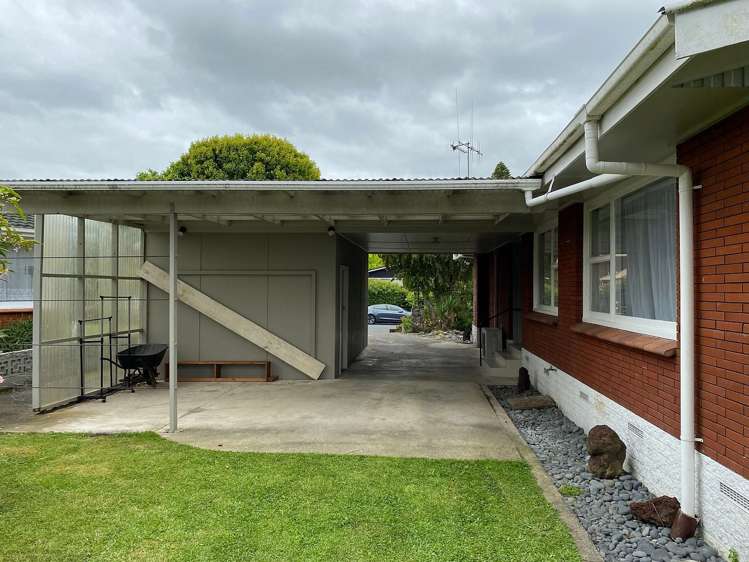 8 Carlson Crescent Silverdale_4