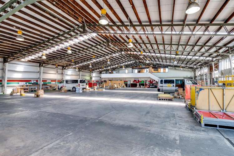 905 Karamu Road North_0