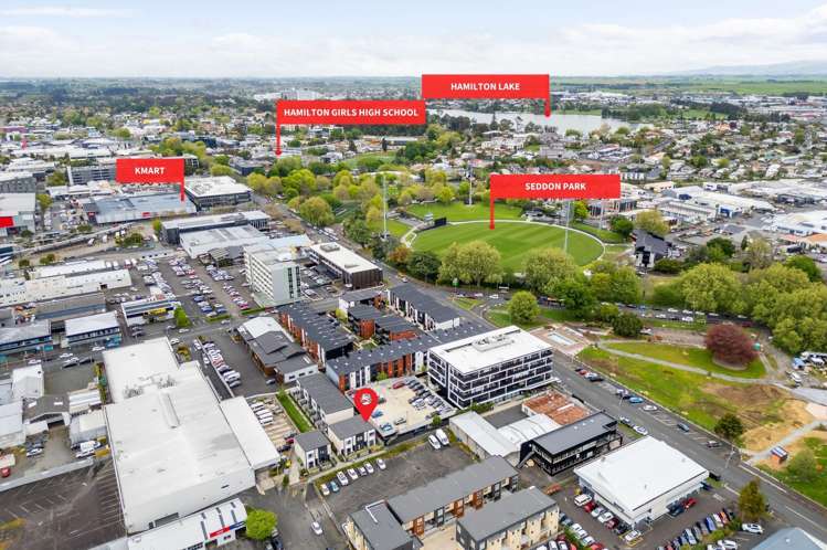 5/1 Vialou Street Hamilton Central_18