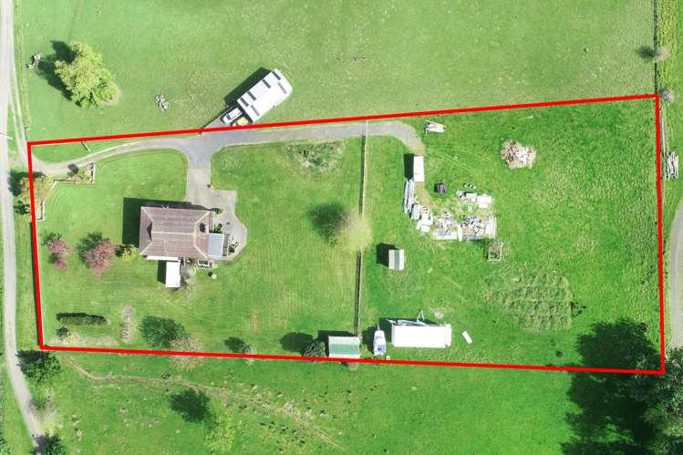 32 Kawakawa Bay Coast Road Kawakawa Bay_17