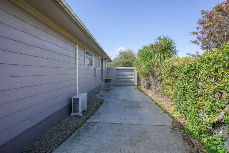 5 Leonard Place Dinsdale_13