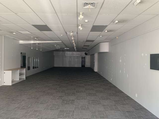 Unit 2/210 High Street High Street Lower Hutt_2