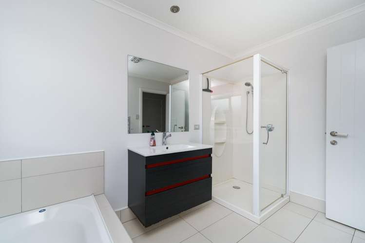 26 Chestnut Close Kelvin Grove_21