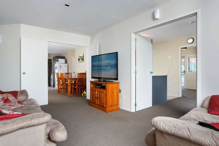 4 Atkins Way Ohauiti_2