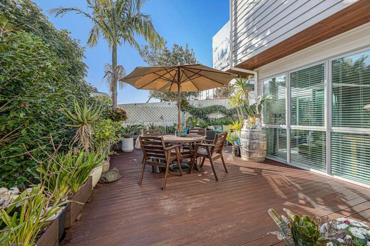 54 Jandell Crescent Bucklands Beach_23