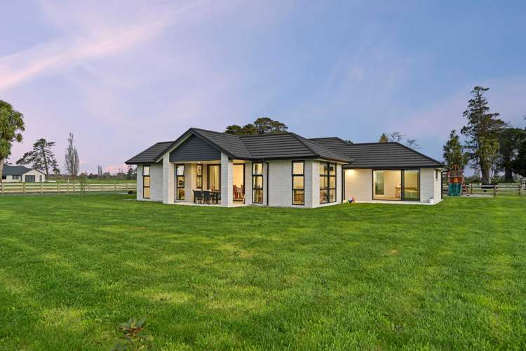 101 Livingstone Road Ngahinapouri_19