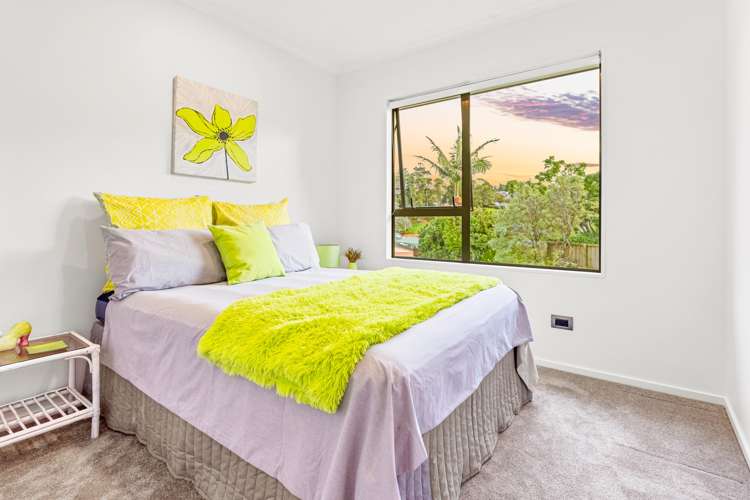 21 Breenagh Place Massey_15