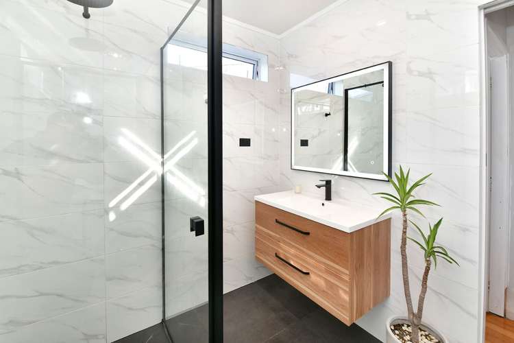 1322 Whangaparaoa Road Army Bay_12