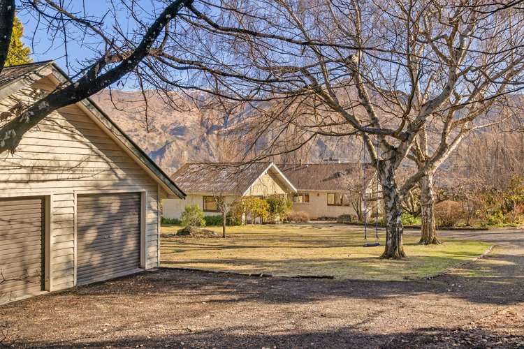 261 Beacon Point Road Wanaka_27