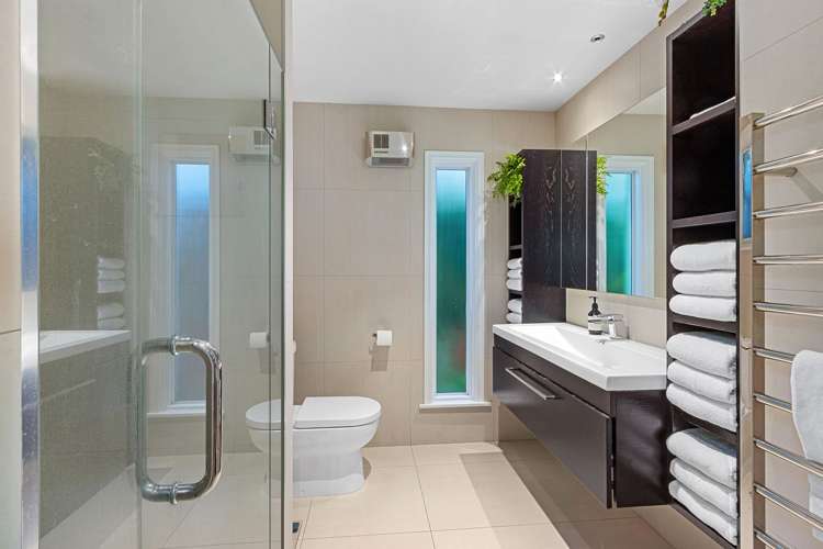 12a Holmwood Road Merivale_9