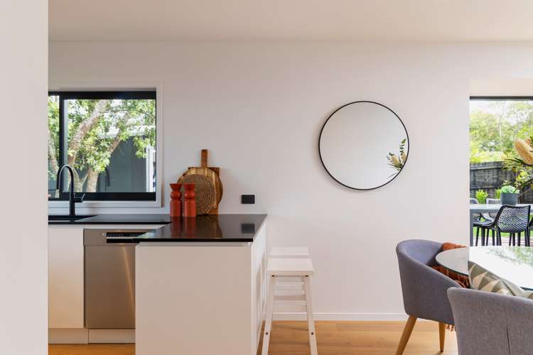 2/6 Vinter Terrace Mount Albert_10