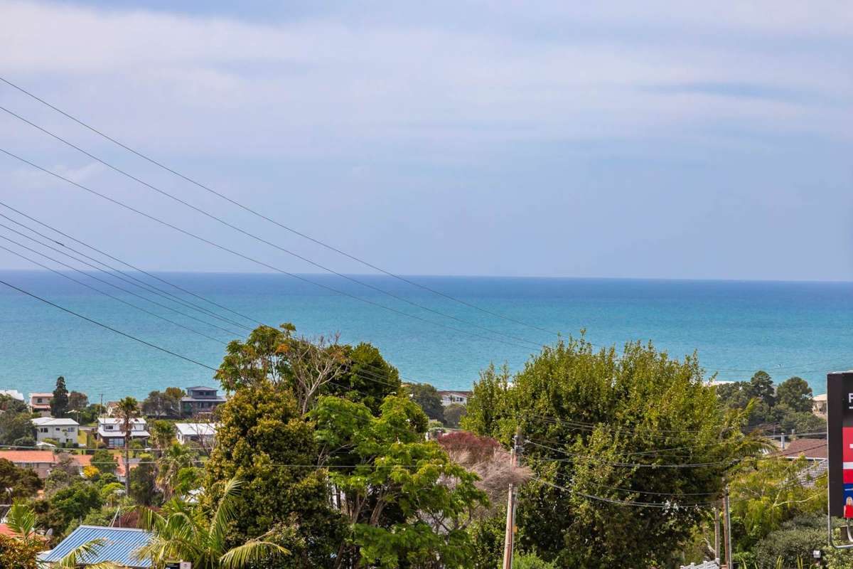 517 Whangaparoa Road_1