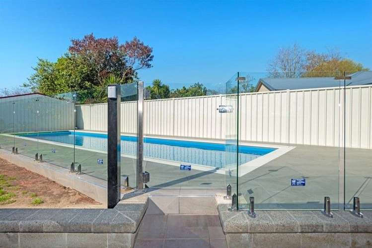 4 Claire Place Lytton West_19