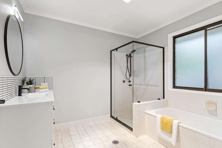 9-11 Manika Court Tamborine Mountain_12