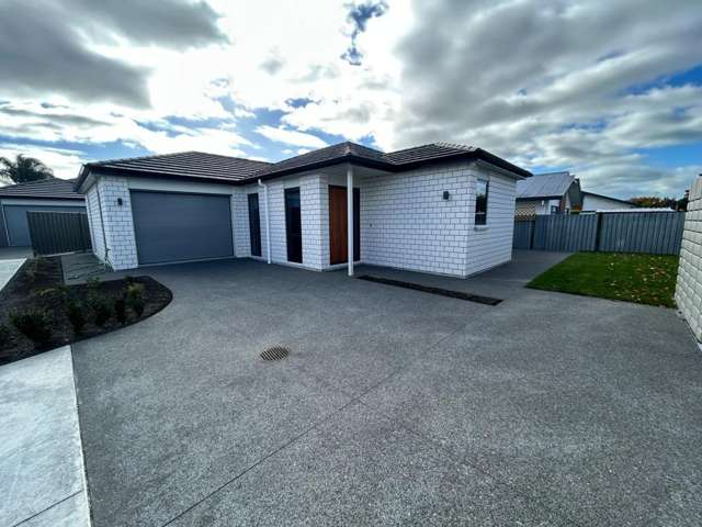 New Build in Greenmeadows