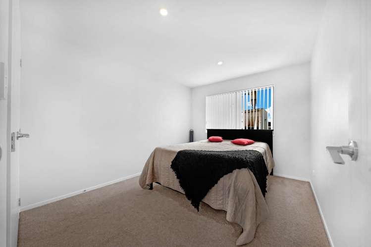 12/60 Kelman Road Kelston_7