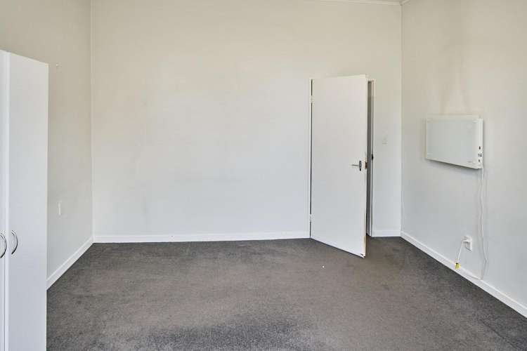 24 Luxford Street Berhampore_9