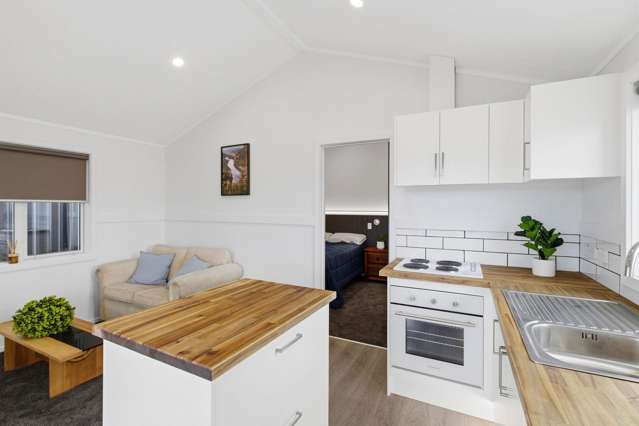 188 Taupo Quay - Tiny Home Whanganui Central_4