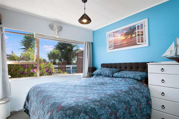 2/3 Cezanne Place New Lynn_17