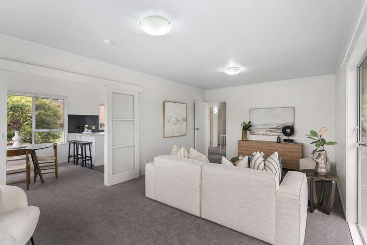 2/218 East Coast Road_3