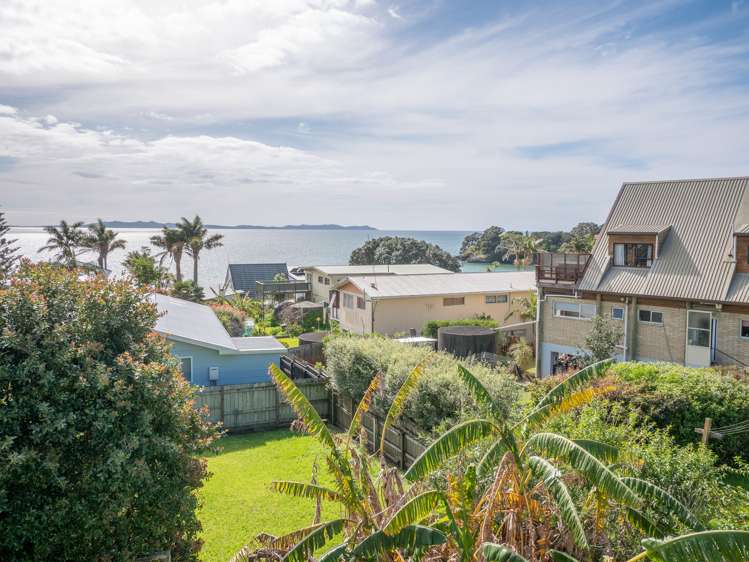 15 Kupe Road Coopers Beach_13