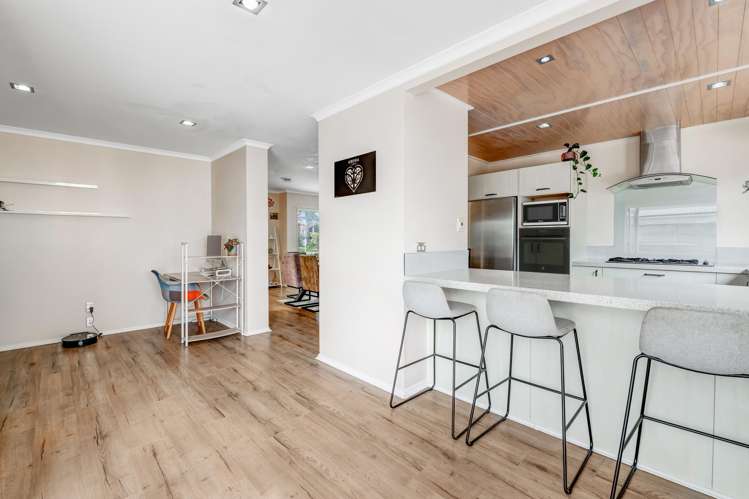 17 Cape Cod Drive Gulf Harbour_11