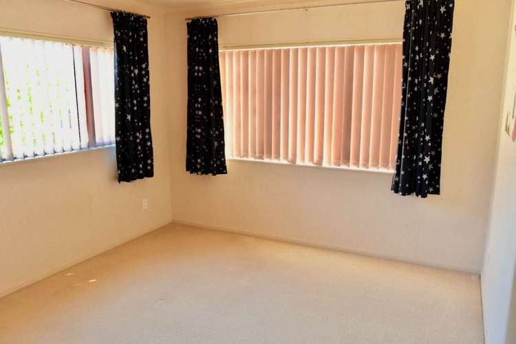 43 Baverstock Road Flat Bush_5