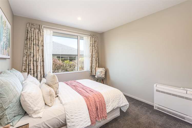 1/110 Rocking Horse Road Southshore_10