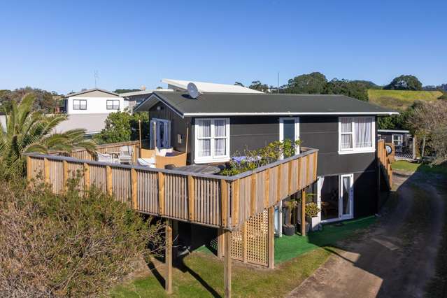 Retro Coastal Gem