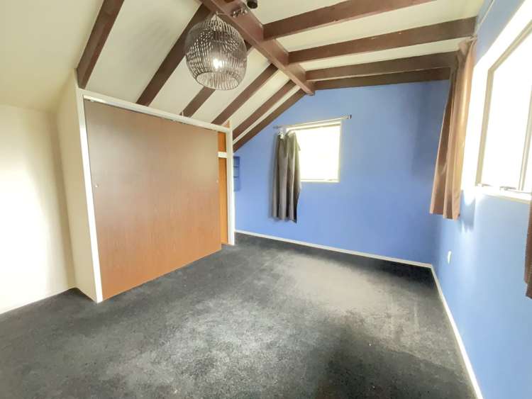 10 Oakhurst Place Russley_11